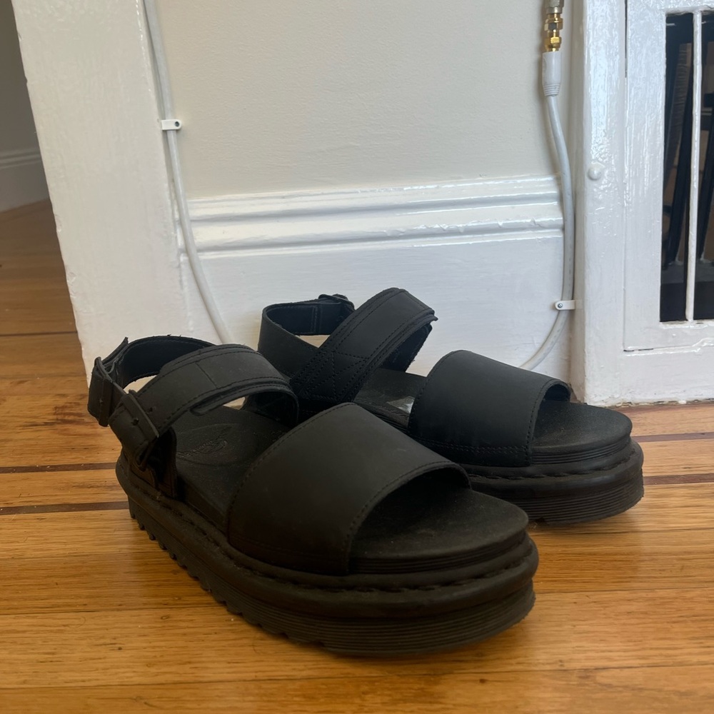 Dr. Marten’s VOSS Platform Leather Women's Black Sandals